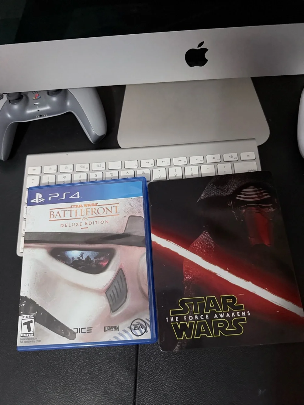 Sony Blue PS4 Case with Star Wars & Battlefront Discs